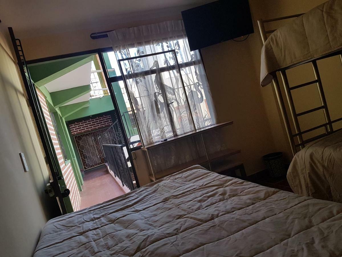 סוקרה Hostel Buen Descanso מראה חיצוני תמונה