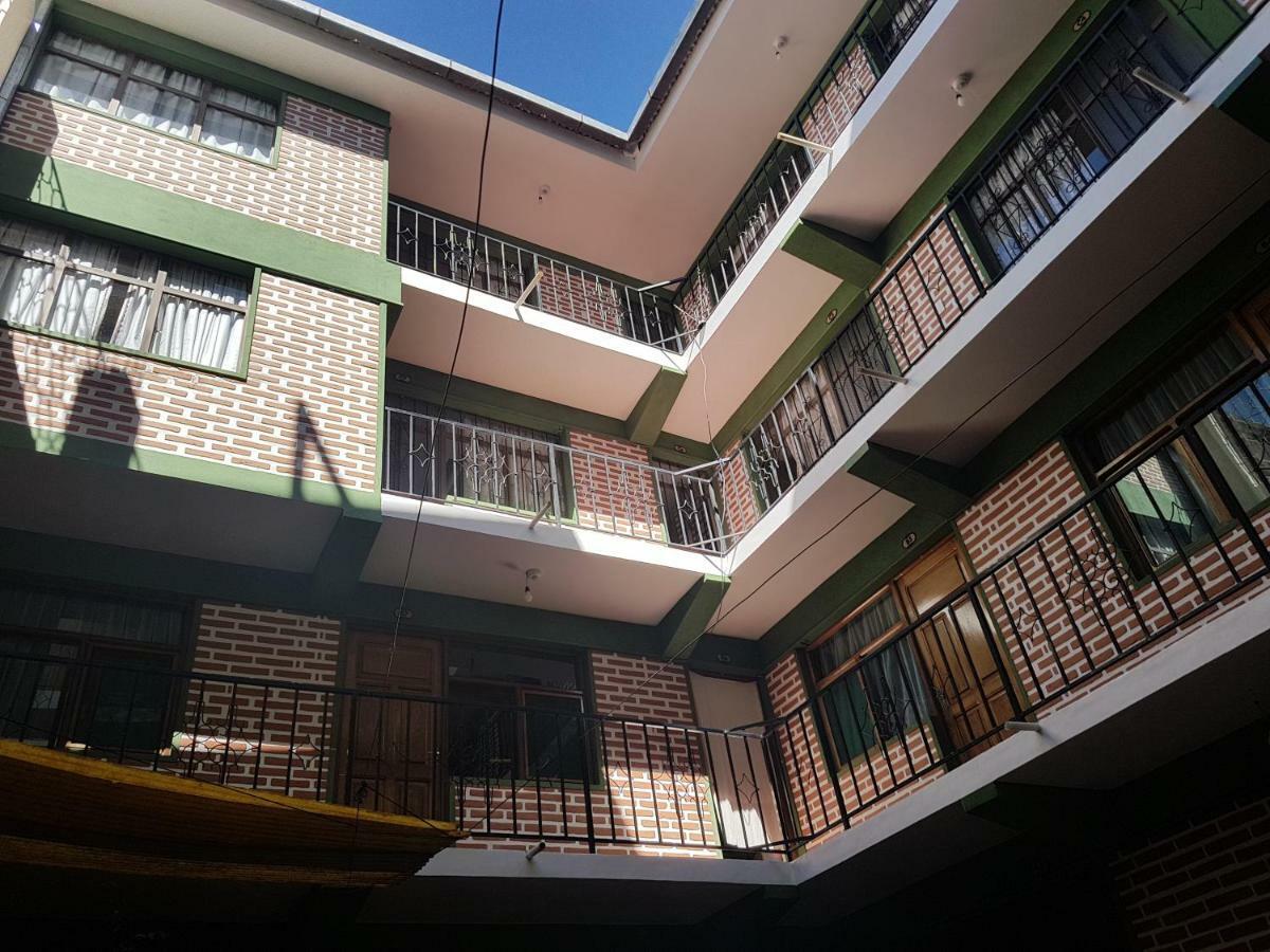 סוקרה Hostel Buen Descanso מראה חיצוני תמונה